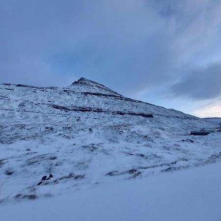 Fjord Guesthouse Funningsfjordur Bagian luar foto