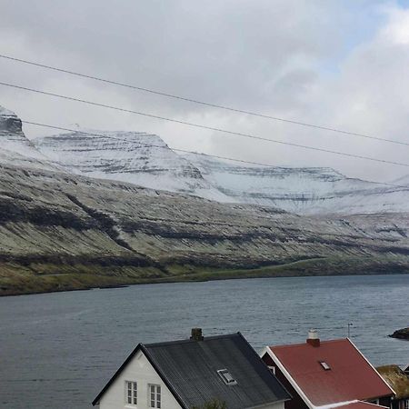 Fjord Guesthouse Funningsfjordur Bagian luar foto