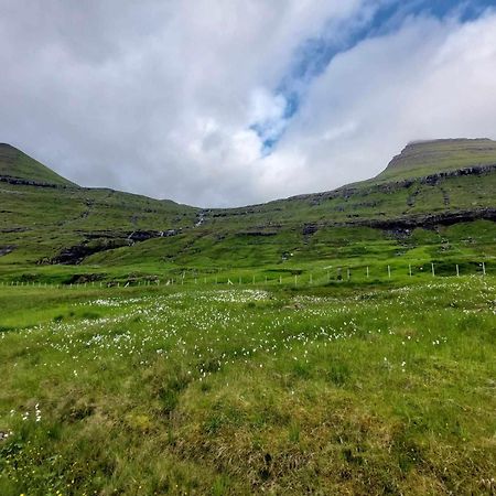 Fjord Guesthouse Funningsfjordur Bagian luar foto