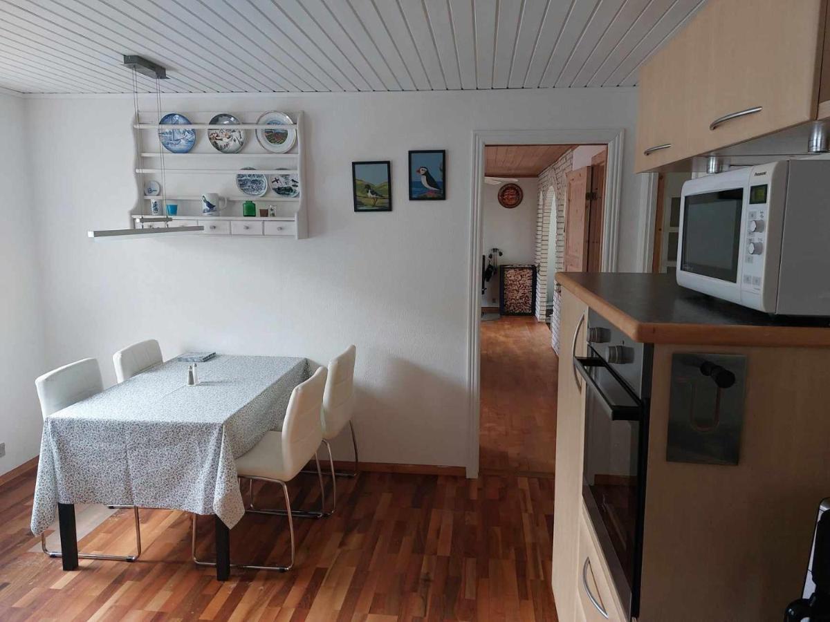 Fjord Guesthouse Funningsfjordur Bagian luar foto