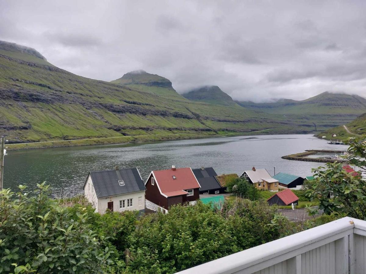 Fjord Guesthouse Funningsfjordur Bagian luar foto