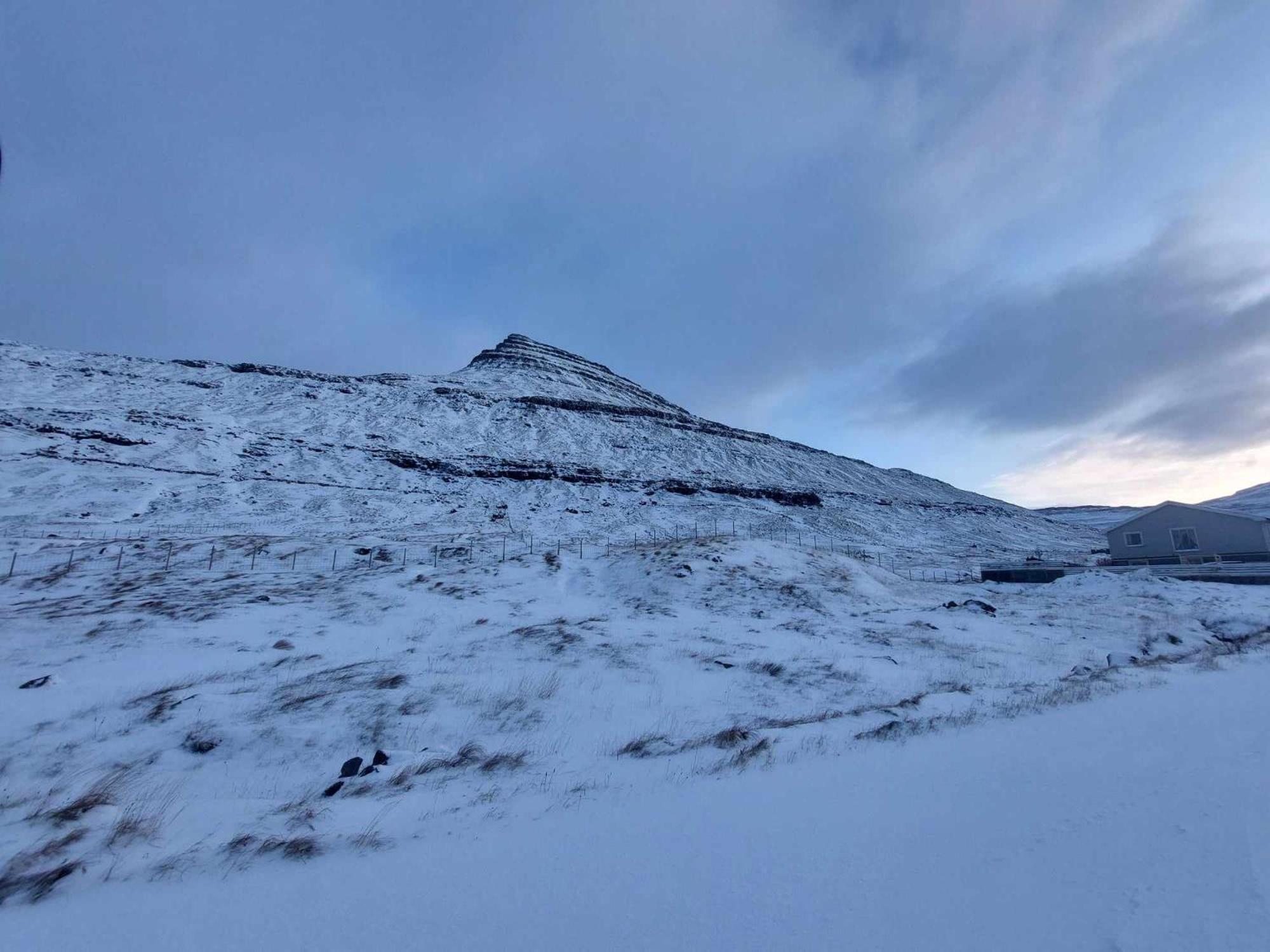 Fjord Guesthouse Funningsfjordur Bagian luar foto