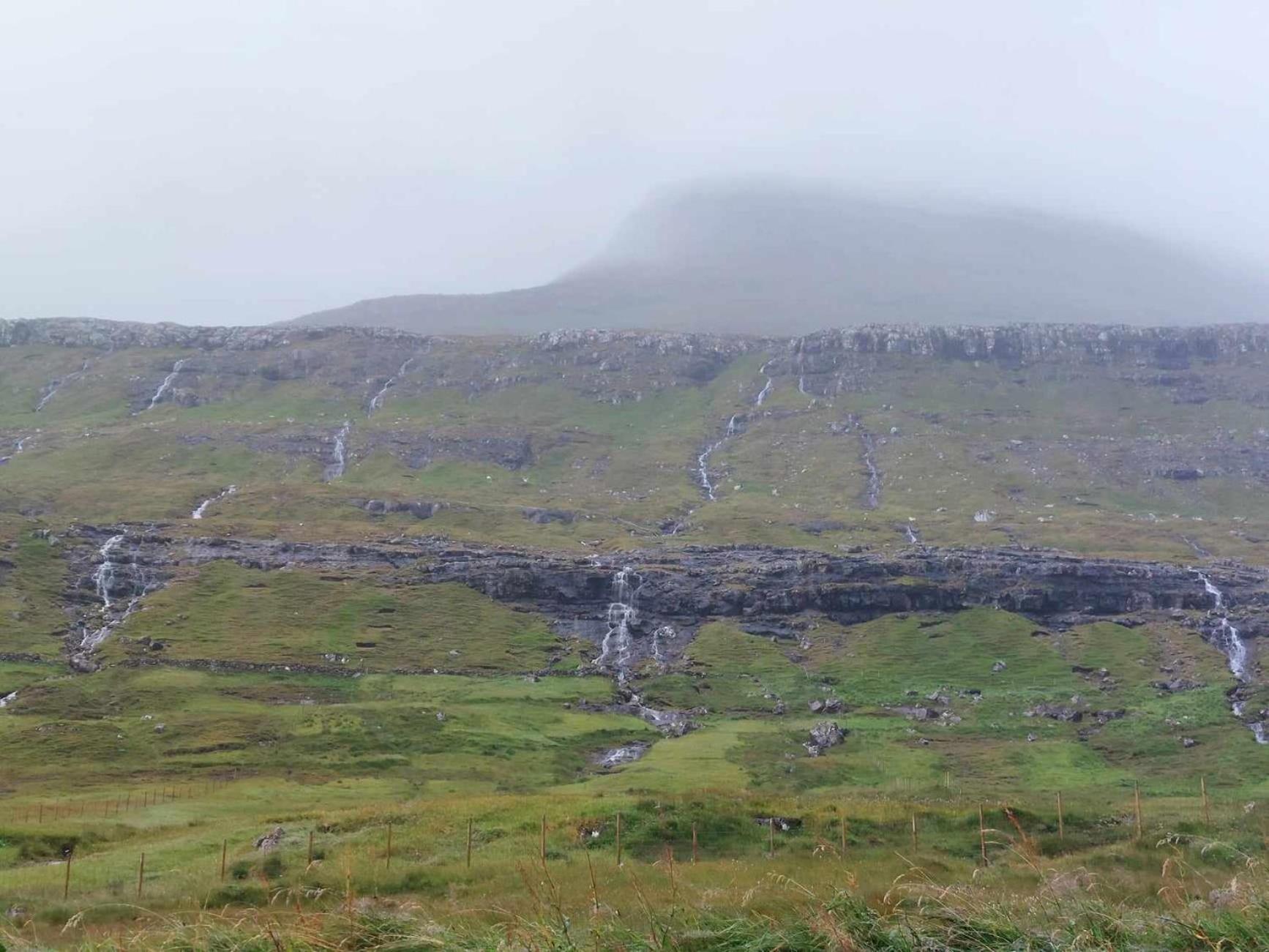 Fjord Guesthouse Funningsfjordur Bagian luar foto