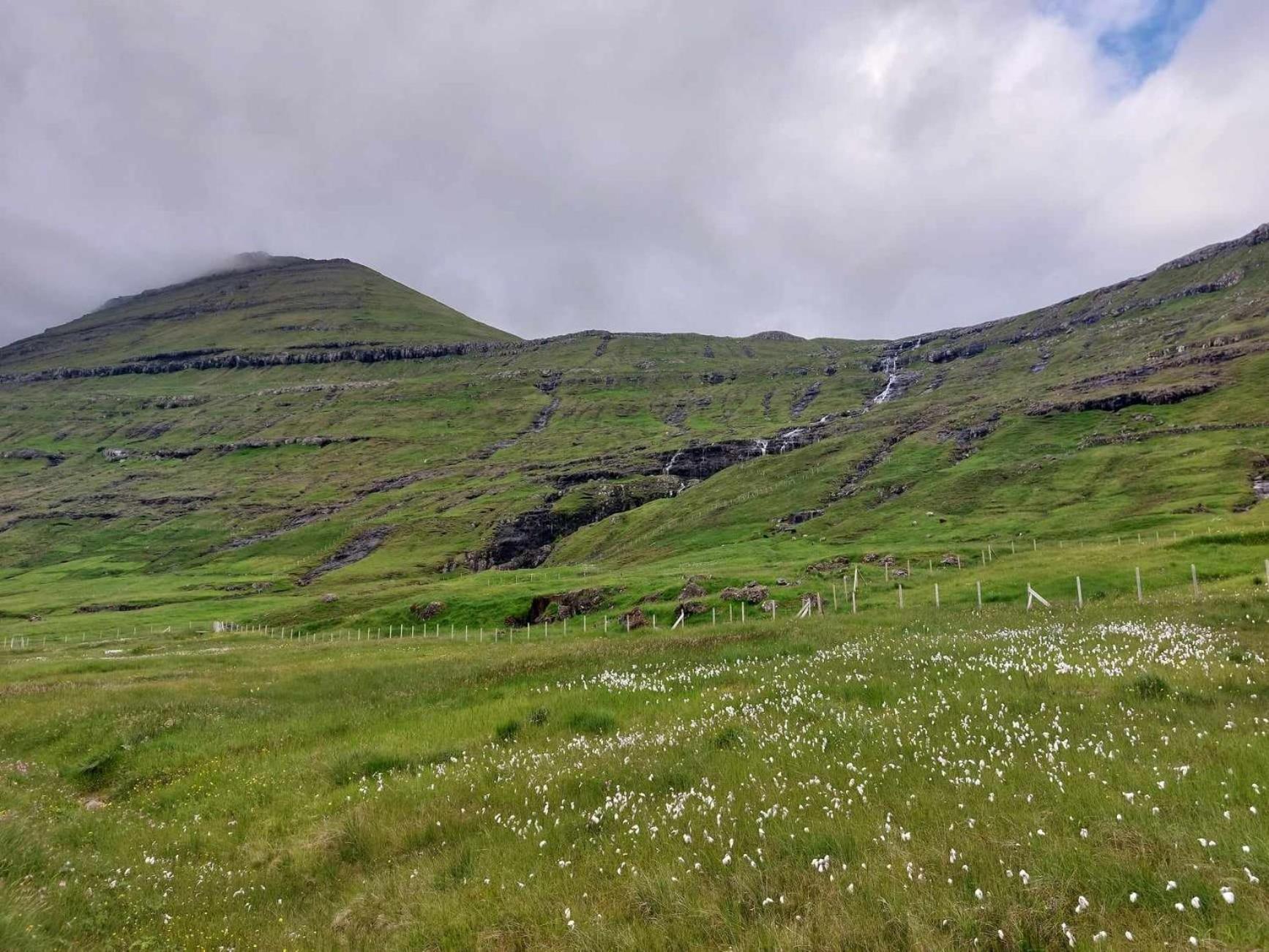 Fjord Guesthouse Funningsfjordur Bagian luar foto